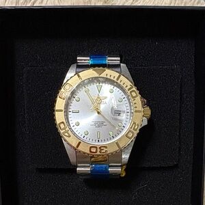 Invicta Two-Tone Gold and Silver Men's Dive Watch with Blue Accents